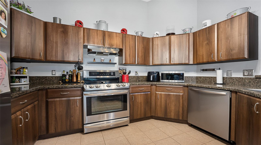 Ormond Beach, Florida 32174, 5 Bedroom Bedrooms, ,3 Bathroombathrooms,Residential,For Sale,Cotton Mill,0,Mfrv4949242