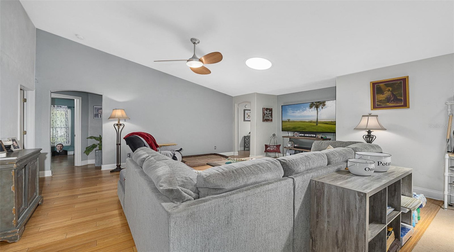 Ormond Beach, Florida 32174, 5 Bedroom Bedrooms, ,3 Bathroombathrooms,Residential,For Sale,Cotton Mill,0,Mfrv4949242
