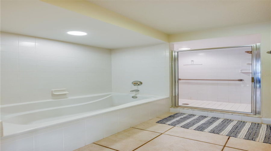 Tub &Amp; Walk-In Shower