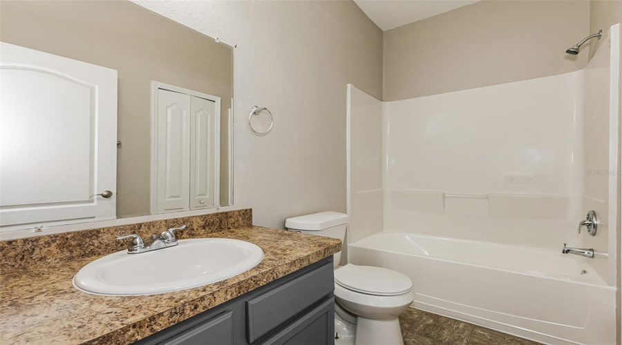 Lakeland, Florida 33810, 3 Bedroom Bedrooms, ,3 Bathroombathrooms,Residential,For Sale,Woodvine,0,Mfro6408084