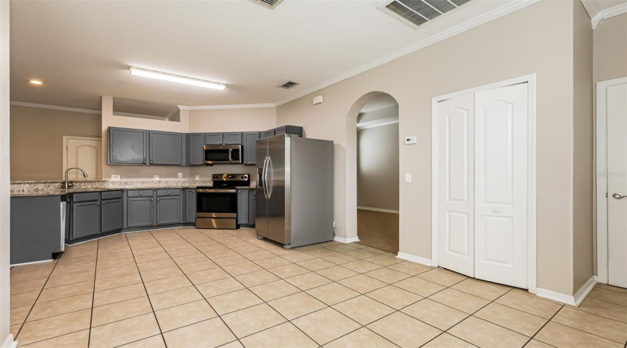 Lakeland, Florida 33810, 3 Bedroom Bedrooms, ,3 Bathroombathrooms,Residential,For Sale,Woodvine,0,Mfro6408084