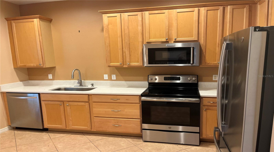Orlando, Florida 32837, 3 Bedroom Bedrooms, ,2 Bathroombathrooms,Residential,For Sale,Beauregard,0,Mfrs5155736