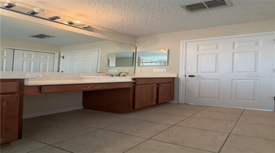 Orlando, Florida 32837, 3 Bedroom Bedrooms, ,2 Bathroombathrooms,Residential,For Sale,Beauregard,0,Mfrs5155736