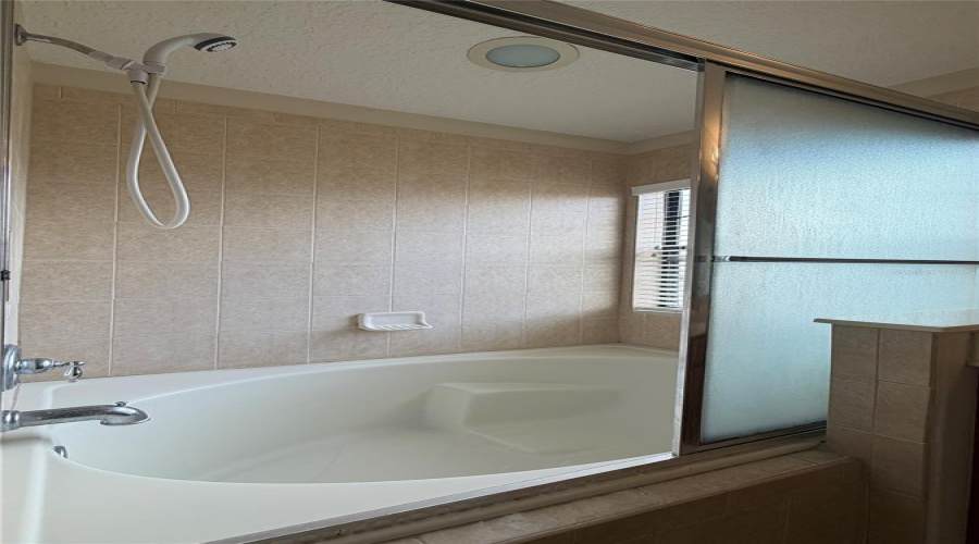 Orlando, Florida 32837, 3 Bedroom Bedrooms, ,2 Bathroombathrooms,Residential,For Sale,Beauregard,0,Mfrs5155736