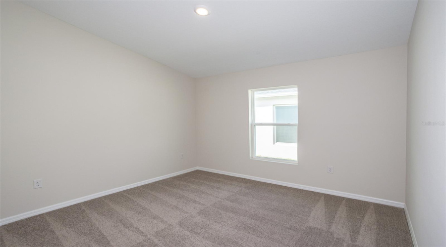 Zephyrhills, Florida 33541, 4 Bedroom Bedrooms, ,3 Bathroombathrooms,Residential,For Sale,Thornhedge,0,Mfrtb8542891