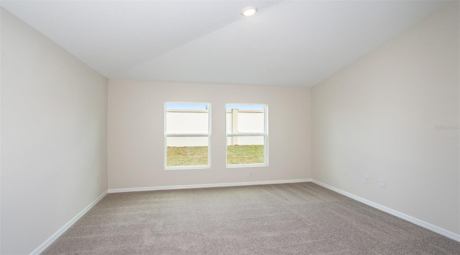 Zephyrhills, Florida 33541, 4 Bedroom Bedrooms, ,3 Bathroombathrooms,Residential,For Sale,Thornhedge,0,Mfrtb8542891