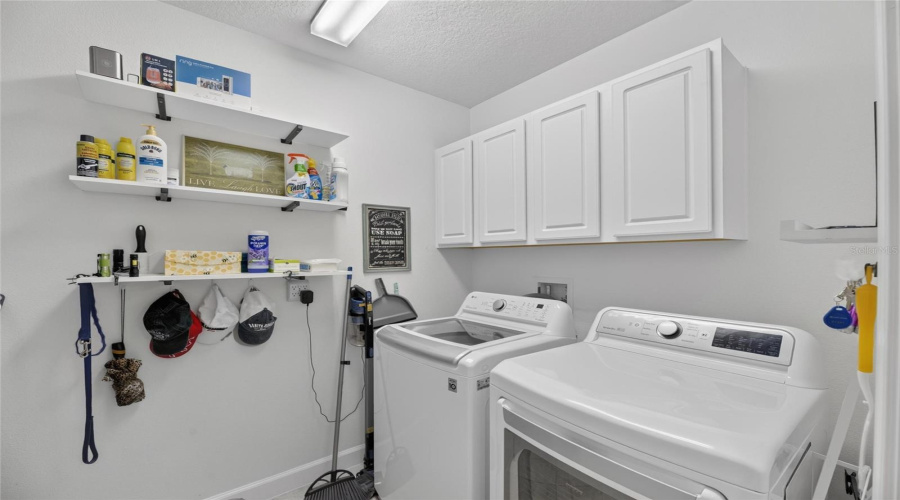 Wimauma, Florida 33598, 2 Bedroom Bedrooms, ,2 Bathroombathrooms,Residential,For Sale,Stoic Vale,0,Mfrtb8542548