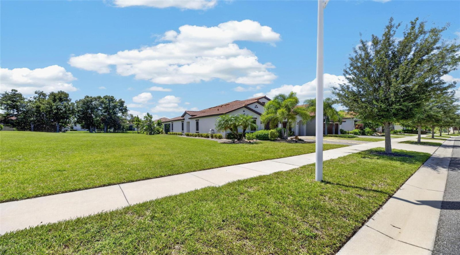 Wimauma, Florida 33598, 2 Bedroom Bedrooms, ,2 Bathroombathrooms,Residential,For Sale,Stoic Vale,0,Mfrtb8542548