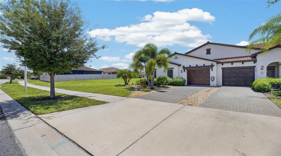 Wimauma, Florida 33598, 2 Bedroom Bedrooms, ,2 Bathroombathrooms,Residential,For Sale,Stoic Vale,0,Mfrtb8542548