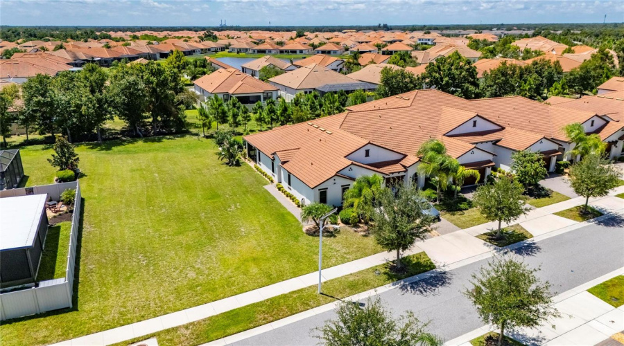 Wimauma, Florida 33598, 2 Bedroom Bedrooms, ,2 Bathroombathrooms,Residential,For Sale,Stoic Vale,0,Mfrtb8542548