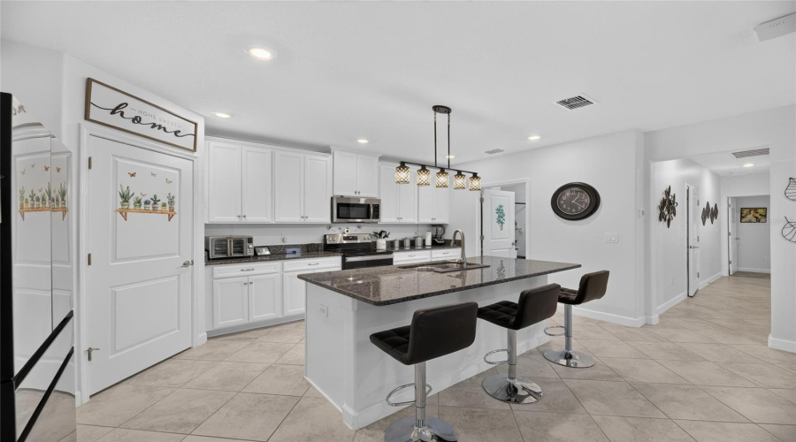 Wimauma, Florida 33598, 2 Bedroom Bedrooms, ,2 Bathroombathrooms,Residential,For Sale,Stoic Vale,0,Mfrtb8542548