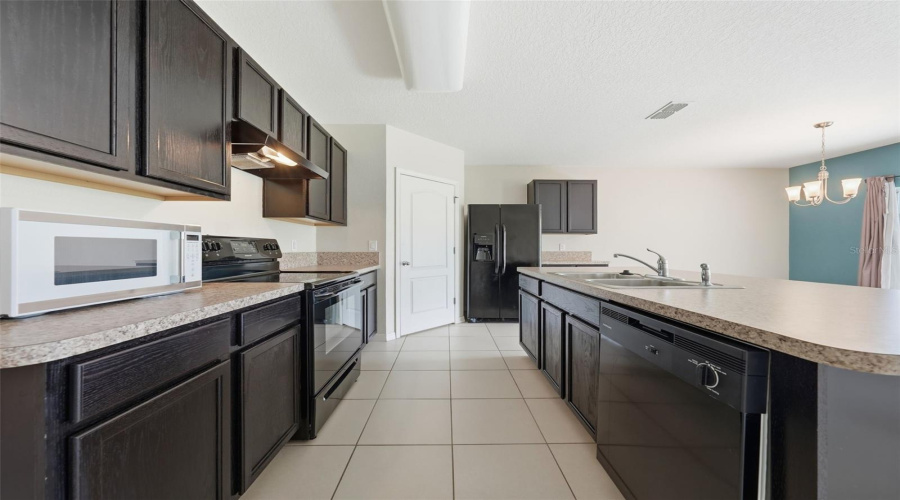 Eustis, Florida 32726, 4 Bedroom Bedrooms, ,2 Bathroombathrooms,Residential,For Sale,Sunny Field,0,Mfrg5116858