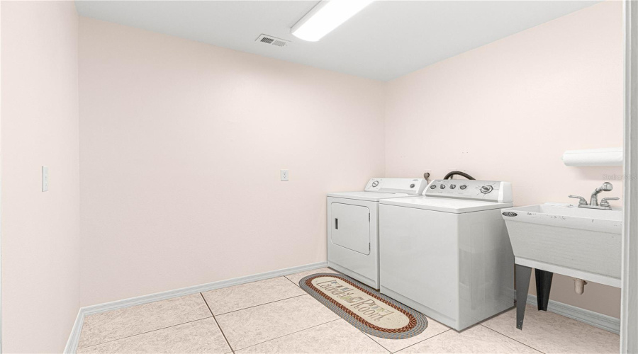 Ocala, Florida 34480, 3 Bedroom Bedrooms, ,2 Bathroombathrooms,Residential,For Sale,56Th,0,Mfrom719353