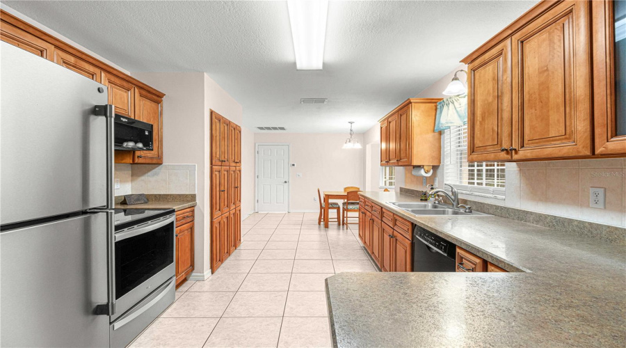 Ocala, Florida 34480, 3 Bedroom Bedrooms, ,2 Bathroombathrooms,Residential,For Sale,56Th,0,Mfrom719353