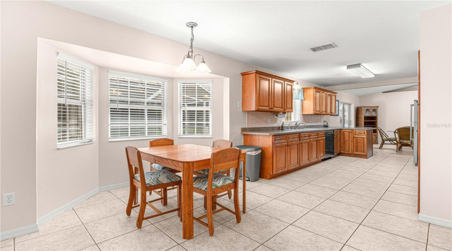 Ocala, Florida 34480, 3 Bedroom Bedrooms, ,2 Bathroombathrooms,Residential,For Sale,56Th,0,Mfrom719353