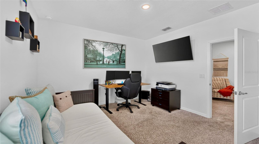 Tampa, Florida 33613, 3 Bedroom Bedrooms, ,2 Bathroombathrooms,Residential,For Sale,Abby Birch,0,Mfrtb8542398