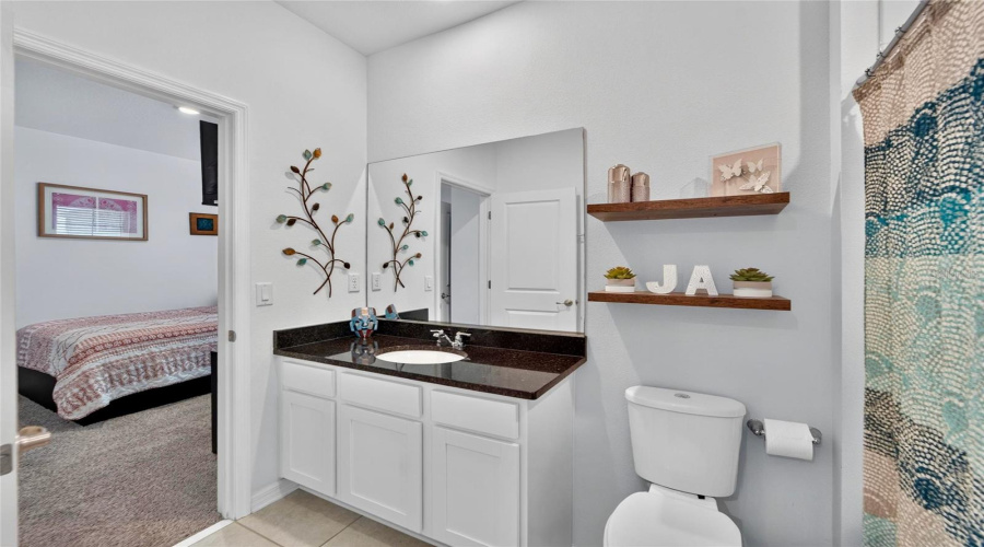 Tampa, Florida 33613, 3 Bedroom Bedrooms, ,2 Bathroombathrooms,Residential,For Sale,Abby Birch,0,Mfrtb8542398