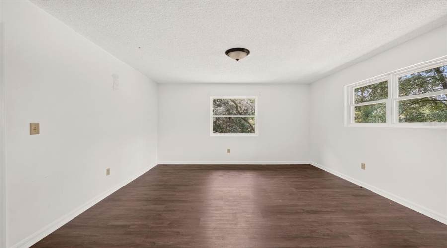 Williston, Florida 32696, 3 Bedroom Bedrooms, ,2 Bathroombathrooms,Residential,For Sale,8Th,0,Mfrgc542878