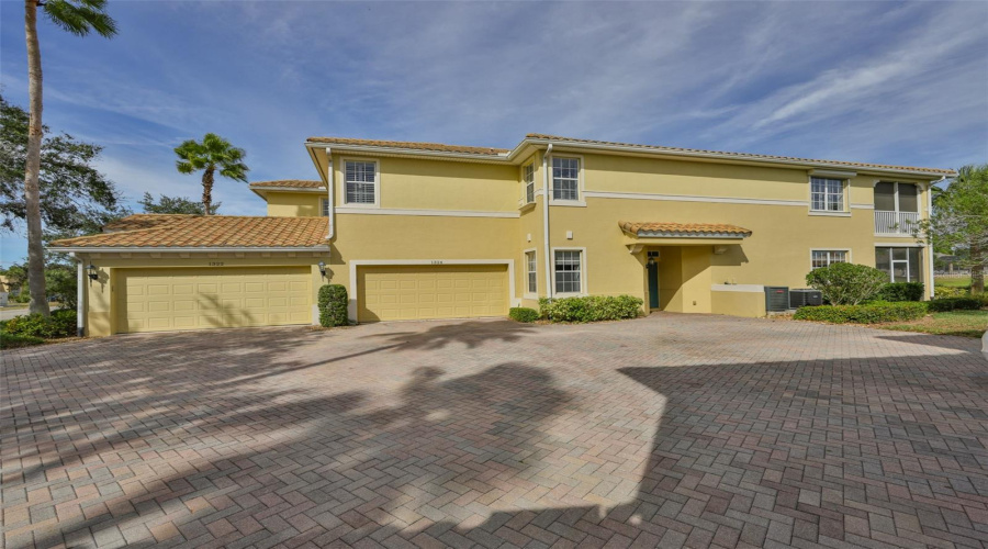 Sun City Center, Florida 33573, 3 Bedroom Bedrooms, ,2 Bathroombathrooms,Residential,For Sale,Emerald Dunes,0,Mfrtb8454872