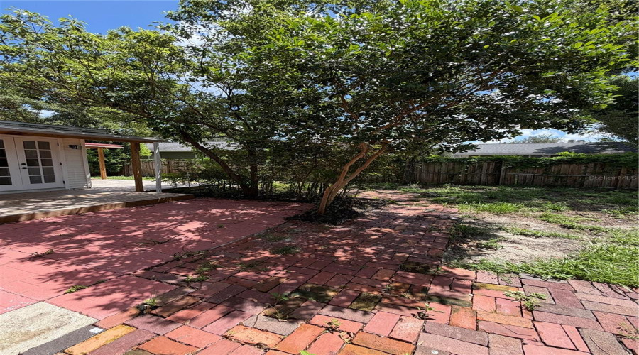 Tampa, Florida 33604, 3 Bedroom Bedrooms, ,2 Bathroombathrooms,Residential,For Sale,Lambright,0,Mfrtb8540403