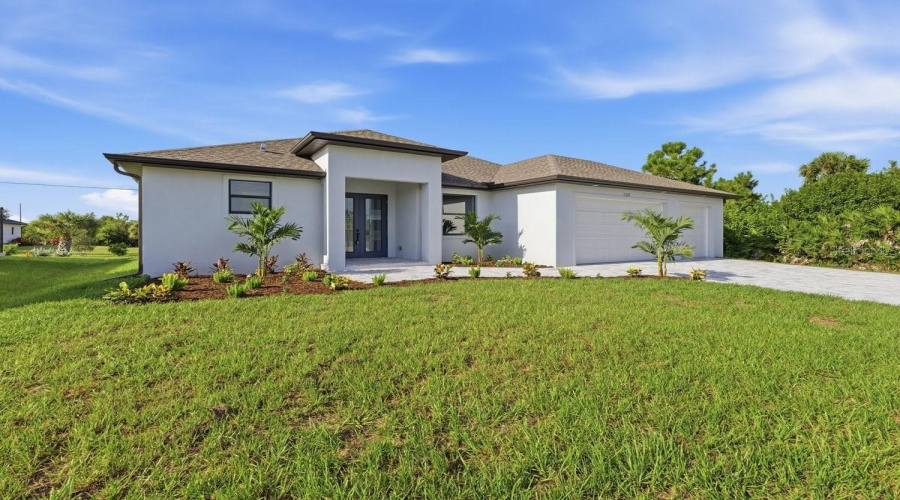 Englewood, Florida 34224, 3 Bedroom Bedrooms, ,2 Bathroombathrooms,Residential,For Sale,Chalet,0,Mfrd6148562