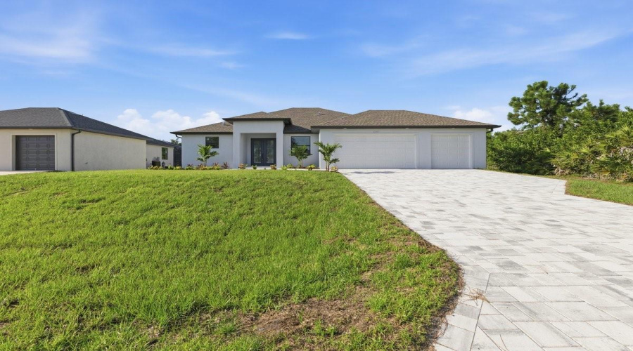 Englewood, Florida 34224, 3 Bedroom Bedrooms, ,2 Bathroombathrooms,Residential,For Sale,Chalet,0,Mfrd6148562