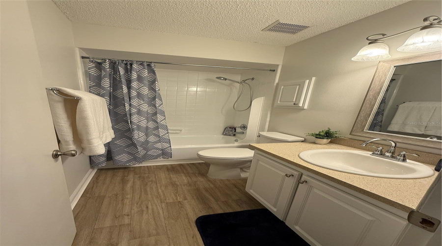 Lakeland, Florida 33801, 2 Bedroom Bedrooms, ,1 Bathroombathrooms,Residential,For Sale,Morgan Combee,0,Mfrl4963162