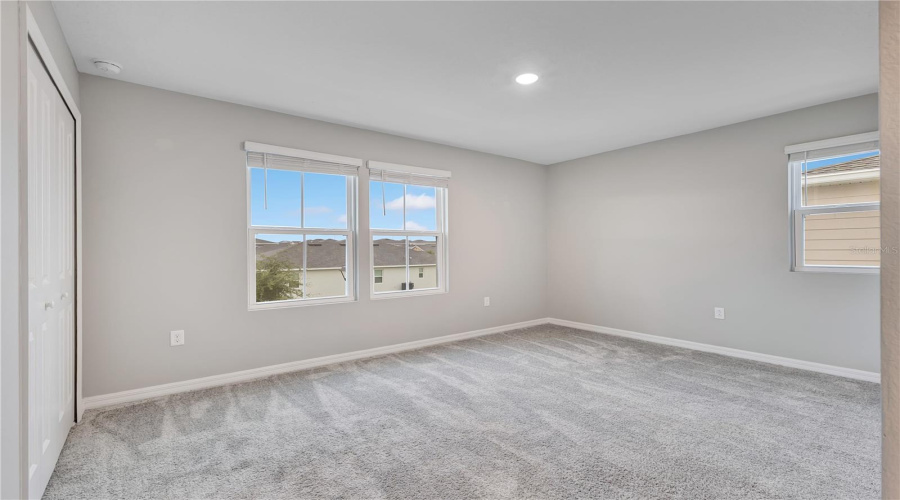 Haines City, Florida 33844, 5 Bedroom Bedrooms, ,3 Bathroombathrooms,Residential,For Sale,Heritage Square,0,Mfro6436596