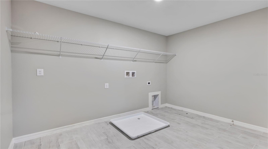 Haines City, Florida 33844, 5 Bedroom Bedrooms, ,3 Bathroombathrooms,Residential,For Sale,Heritage Square,0,Mfro6436596
