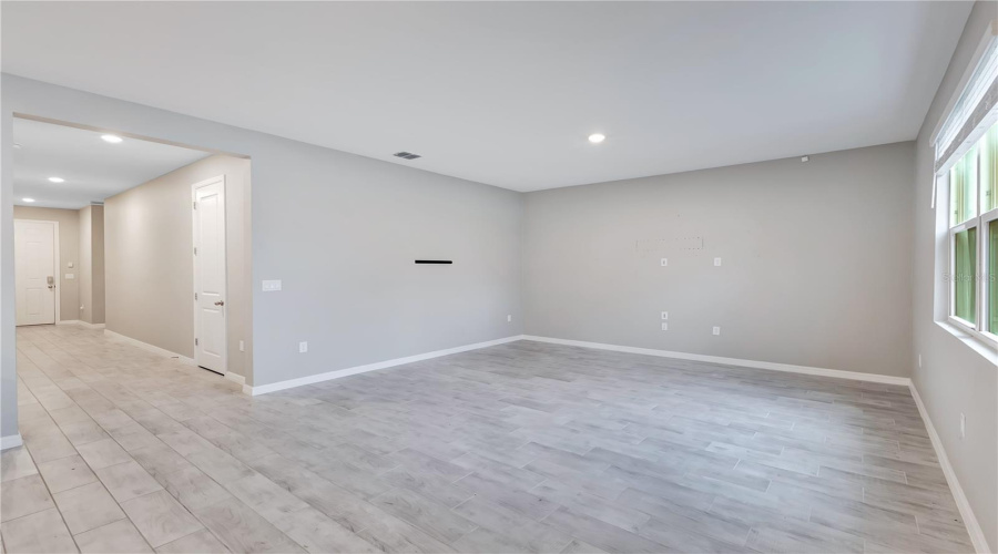 Haines City, Florida 33844, 5 Bedroom Bedrooms, ,3 Bathroombathrooms,Residential,For Sale,Heritage Square,0,Mfro6436596