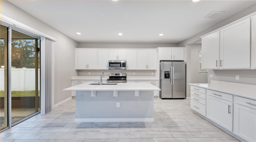Haines City, Florida 33844, 5 Bedroom Bedrooms, ,3 Bathroombathrooms,Residential,For Sale,Heritage Square,0,Mfro6436596