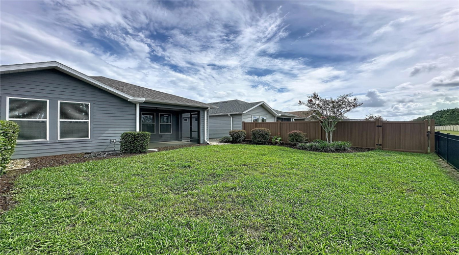 Groveland, Florida 34736, 2 Bedroom Bedrooms, ,2 Bathroombathrooms,Residential,For Sale,Alcove,0,Mfrg5116823