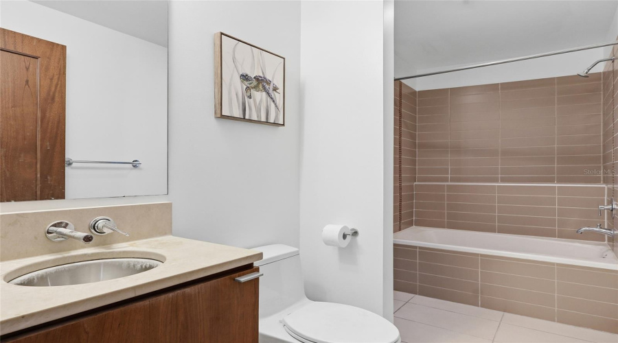 Tampa, Florida 33602, 2 Bedroom Bedrooms, ,2 Bathroombathrooms,Residential,For Sale,12Th,0,Mfrtb8520818