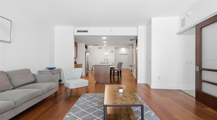 Tampa, Florida 33602, 2 Bedroom Bedrooms, ,2 Bathroombathrooms,Residential,For Sale,12Th,0,Mfrtb8520818