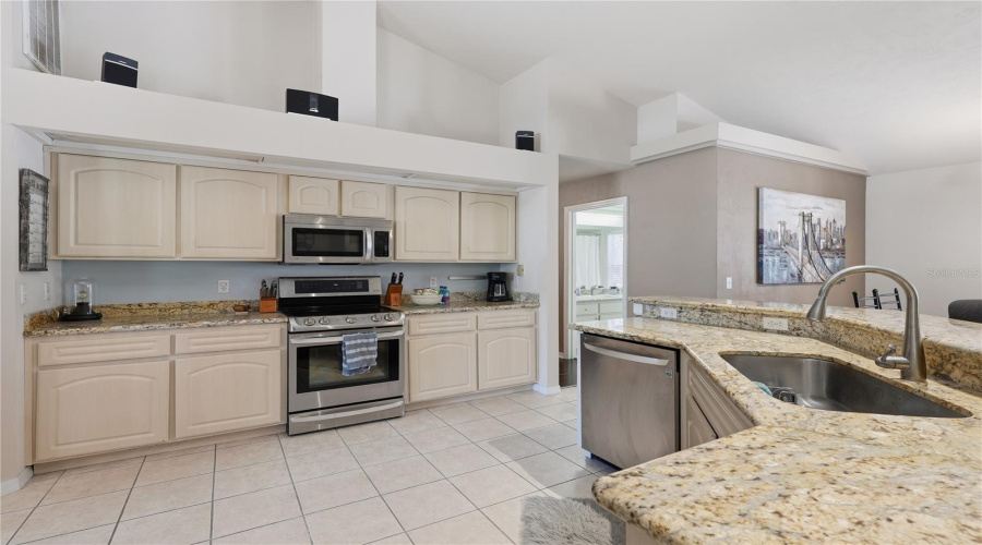 Gainesville, Florida 32606, 3 Bedroom Bedrooms, ,2 Bathroombathrooms,Residential,For Sale,106Th,0,Mfrgc540967