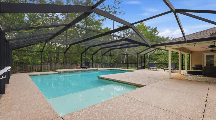 Gainesville, Florida 32606, 3 Bedroom Bedrooms, ,2 Bathroombathrooms,Residential,For Sale,106Th,0,Mfrgc540967