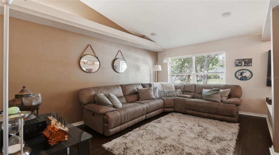 Gainesville, Florida 32606, 3 Bedroom Bedrooms, ,2 Bathroombathrooms,Residential,For Sale,106Th,0,Mfrgc540967