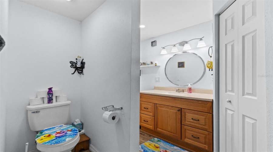 Clearwater, Florida 33759, 4 Bedroom Bedrooms, ,2 Bathroombathrooms,Residential,For Sale,Carlton,0,Mfrtb8531802
