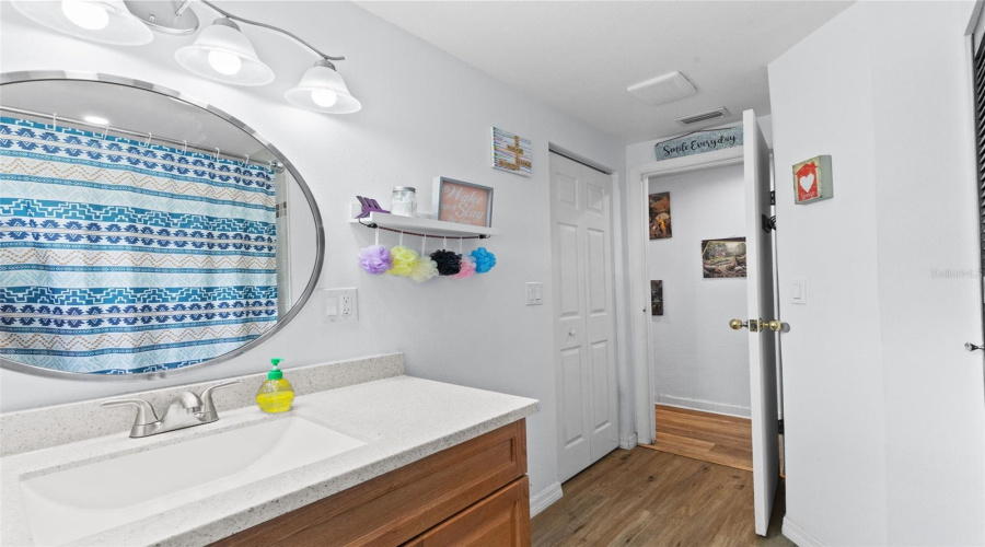 Clearwater, Florida 33759, 4 Bedroom Bedrooms, ,2 Bathroombathrooms,Residential,For Sale,Carlton,0,Mfrtb8531802