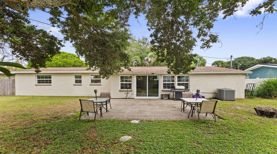 Clearwater, Florida 33759, 4 Bedroom Bedrooms, ,2 Bathroombathrooms,Residential,For Sale,Carlton,0,Mfrtb8531802