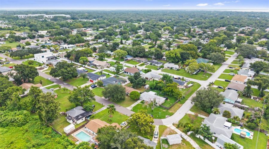 Clearwater, Florida 33759, 4 Bedroom Bedrooms, ,2 Bathroombathrooms,Residential,For Sale,Carlton,0,Mfrtb8531802