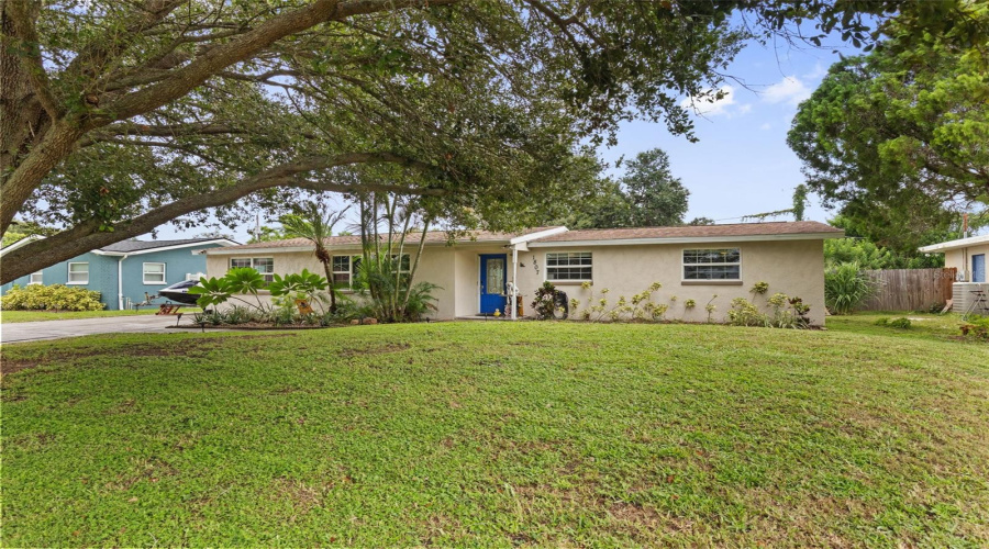 Clearwater, Florida 33759, 4 Bedroom Bedrooms, ,2 Bathroombathrooms,Residential,For Sale,Carlton,0,Mfrtb8531802