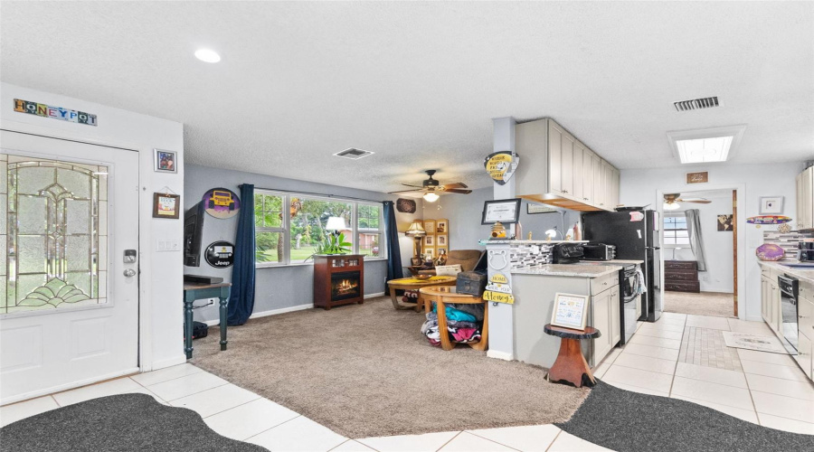Clearwater, Florida 33759, 4 Bedroom Bedrooms, ,2 Bathroombathrooms,Residential,For Sale,Carlton,0,Mfrtb8531802