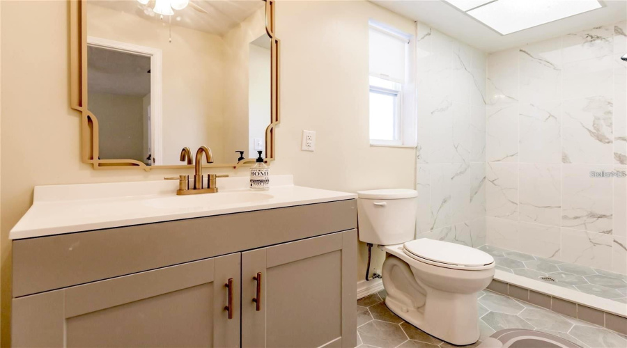 Sarasota, Florida 34233, 3 Bedroom Bedrooms, ,2 Bathroombathrooms,Residential,For Sale,Mundy Ridge,0,Mfrn6145477
