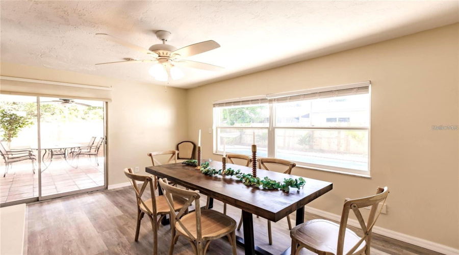 Sarasota, Florida 34233, 3 Bedroom Bedrooms, ,2 Bathroombathrooms,Residential,For Sale,Mundy Ridge,0,Mfrn6145477