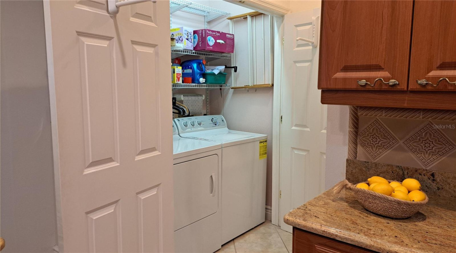Sarasota, Florida 34239, 3 Bedroom Bedrooms, ,2 Bathroombathrooms,Residential,For Sale,Burton,0,Mfro6367915