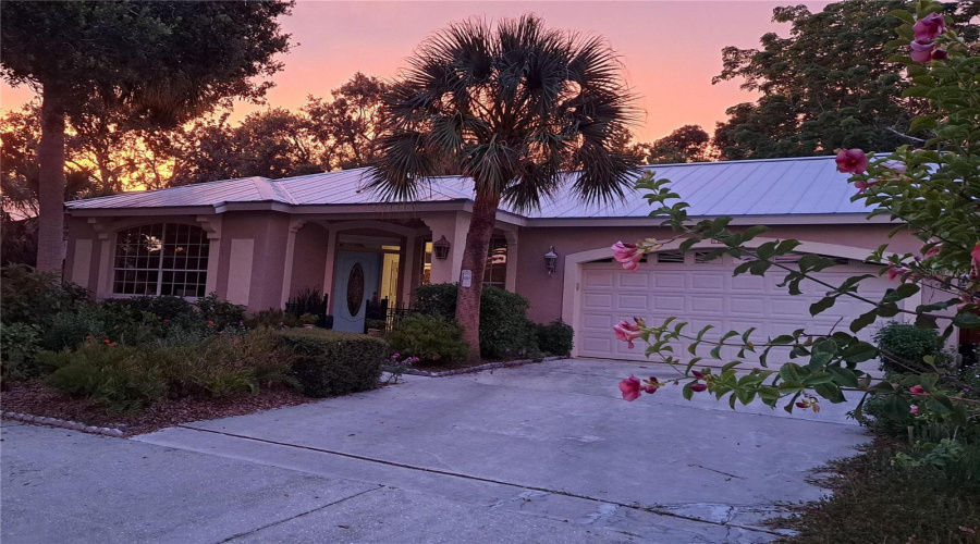 Sarasota, Florida 34239, 3 Bedroom Bedrooms, ,2 Bathroombathrooms,Residential,For Sale,Burton,0,Mfro6367915