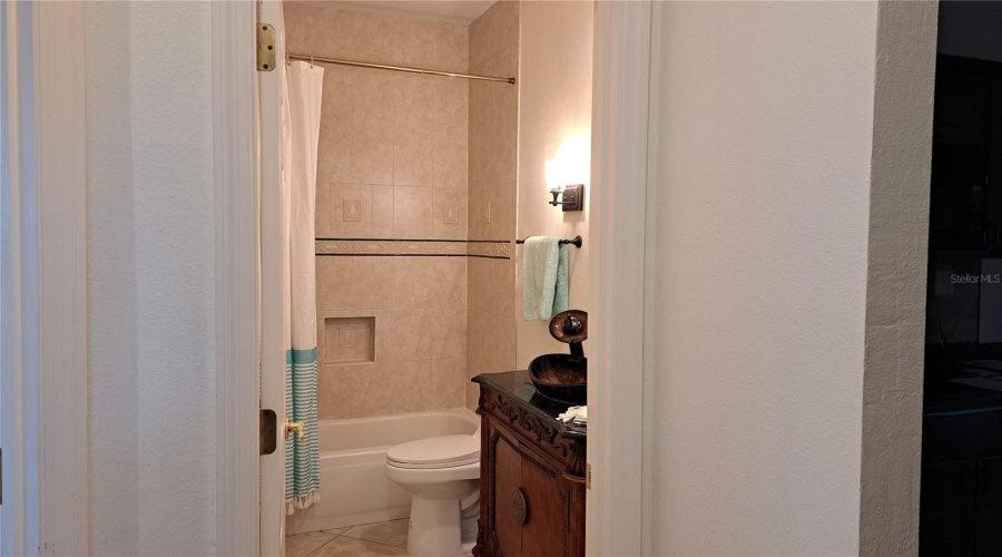 Sarasota, Florida 34239, 3 Bedroom Bedrooms, ,2 Bathroombathrooms,Residential,For Sale,Burton,0,Mfro6367915