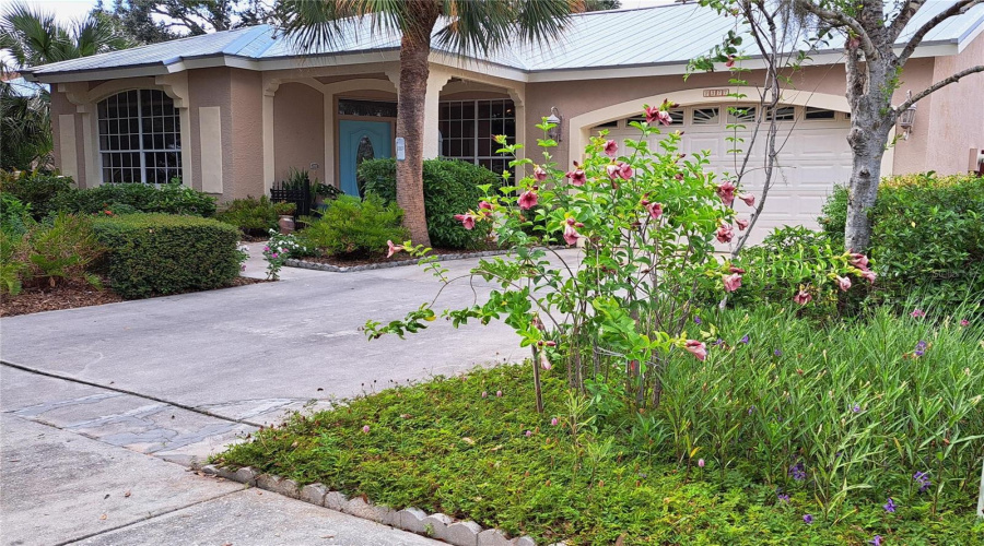 Sarasota, Florida 34239, 3 Bedroom Bedrooms, ,2 Bathroombathrooms,Residential,For Sale,Burton,0,Mfro6367915