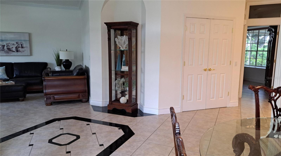 Sarasota, Florida 34239, 3 Bedroom Bedrooms, ,2 Bathroombathrooms,Residential,For Sale,Burton,0,Mfro6367915